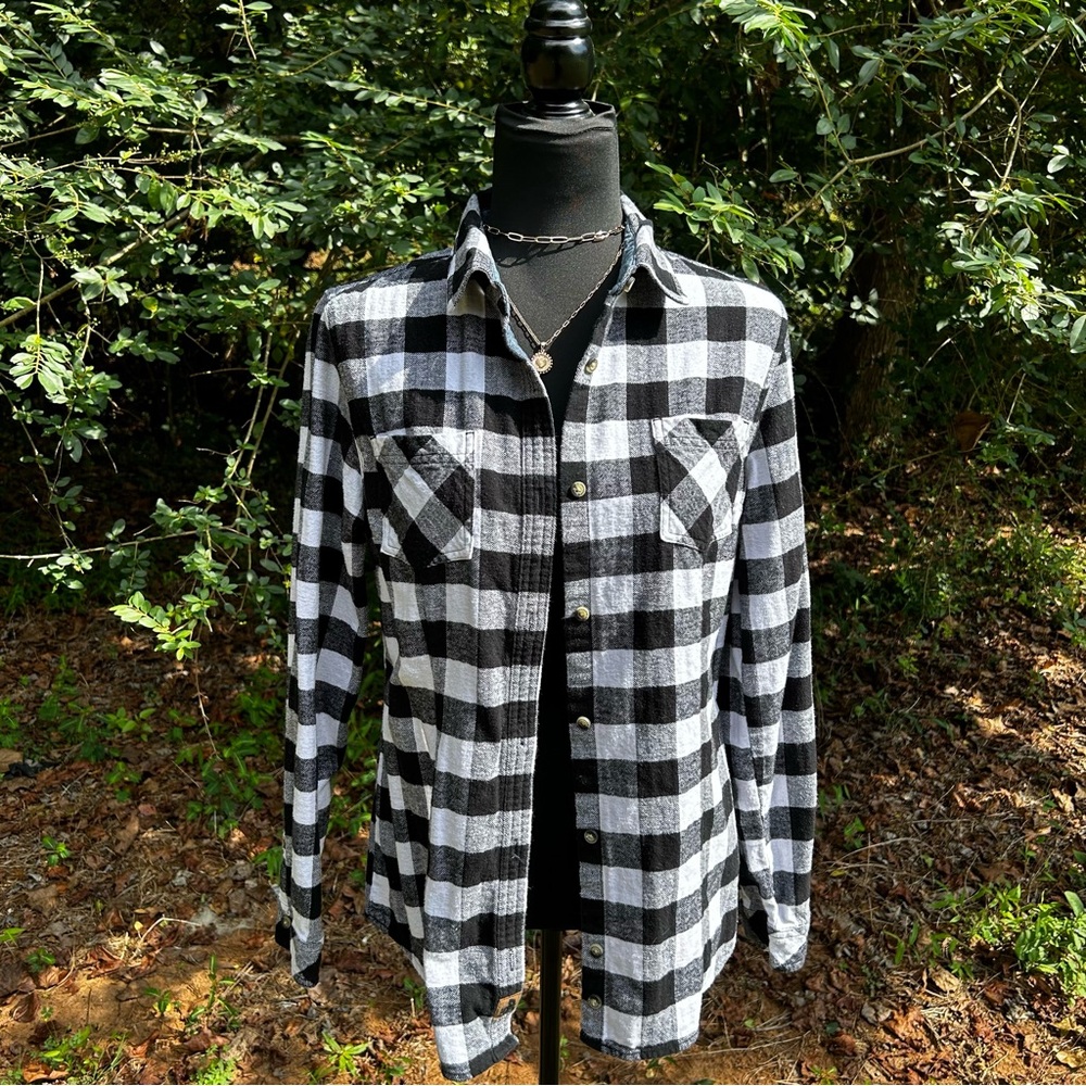 Legendary Whitetails Flannel Shirt M